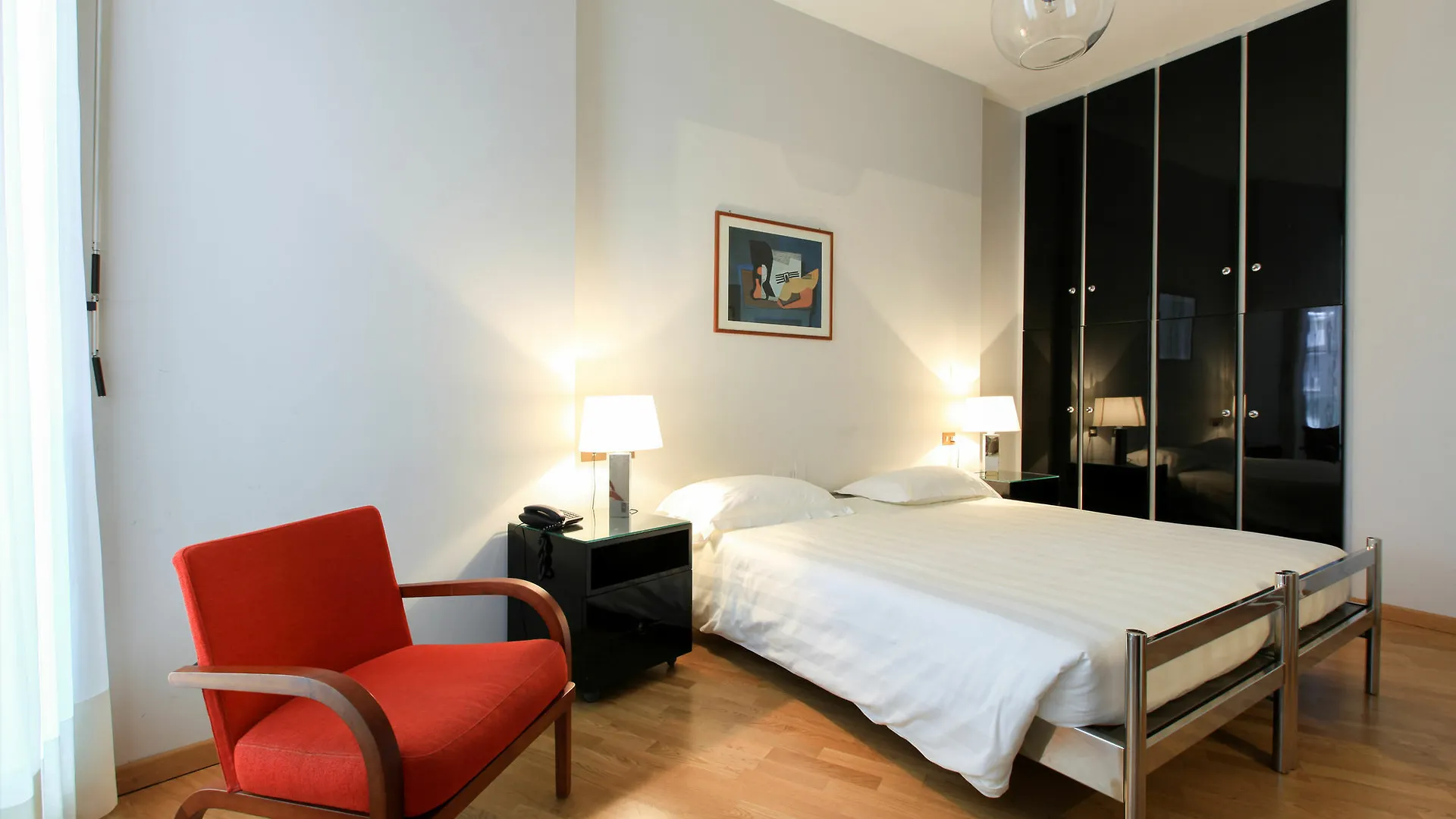 Vip'S Residence Milánó Apartman