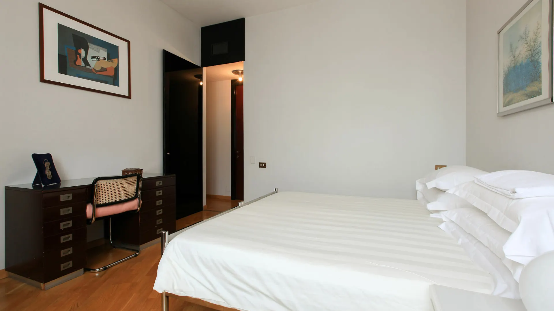 Vip'S Residence Milánó Apartman