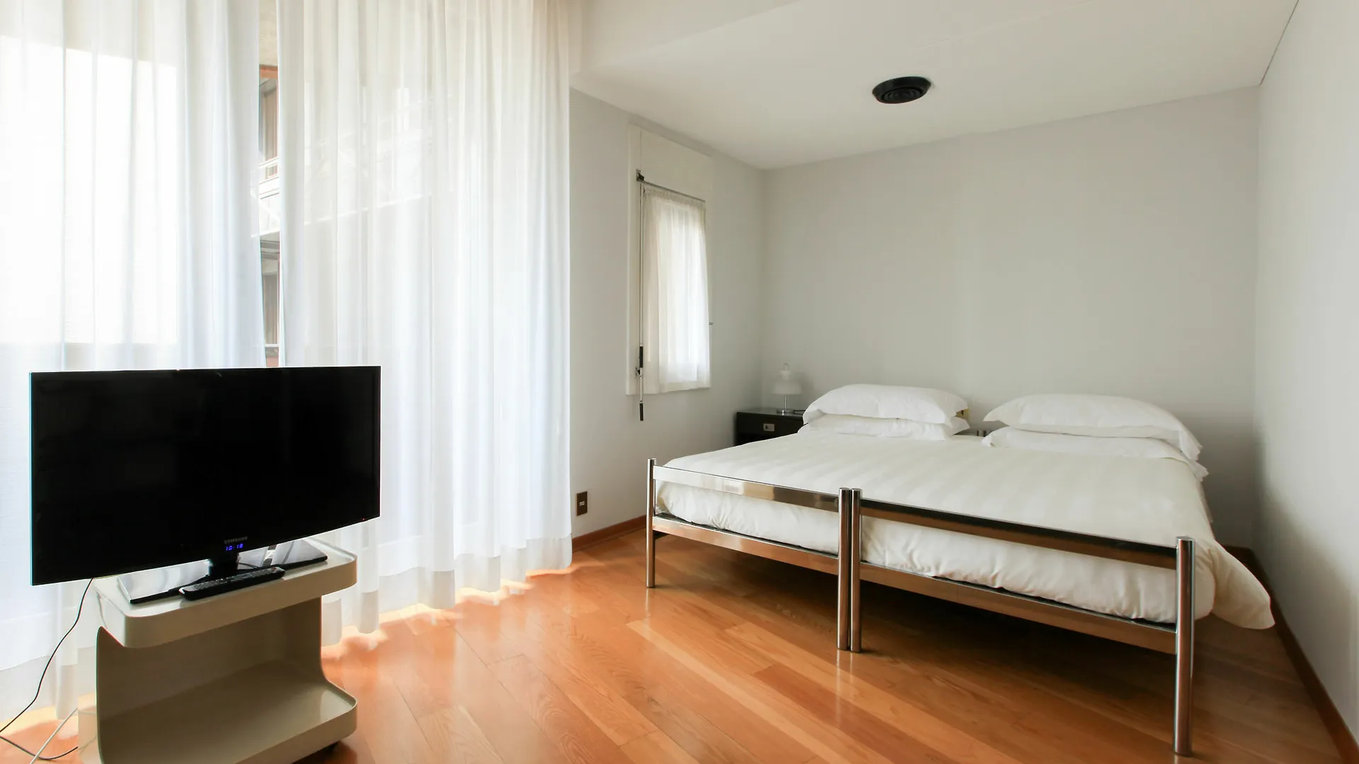 Vip'S Residence Milan Italy
